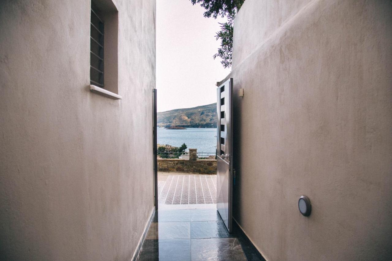 Kalavria Luxury Suites - Magnificent Sea View Of Poros Poros Town Exterior photo